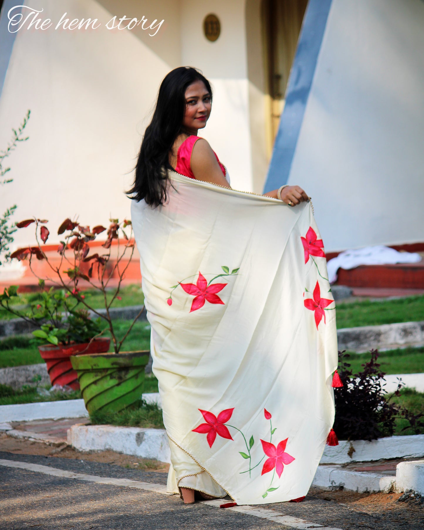 CHITRAKARI- Lily Handpainted Saree Enhanced With Pearl Borders