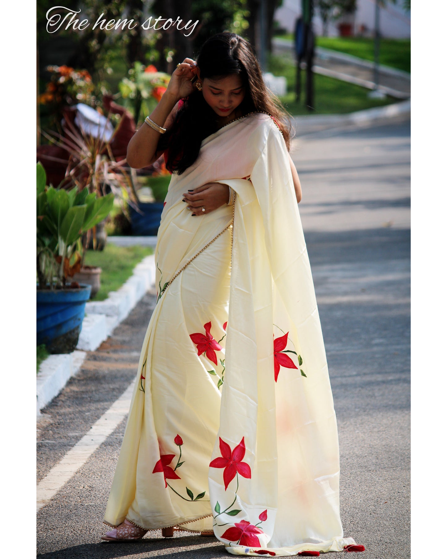 CHITRAKARI- Lily Handpainted Saree Enhanced With Pearl Borders