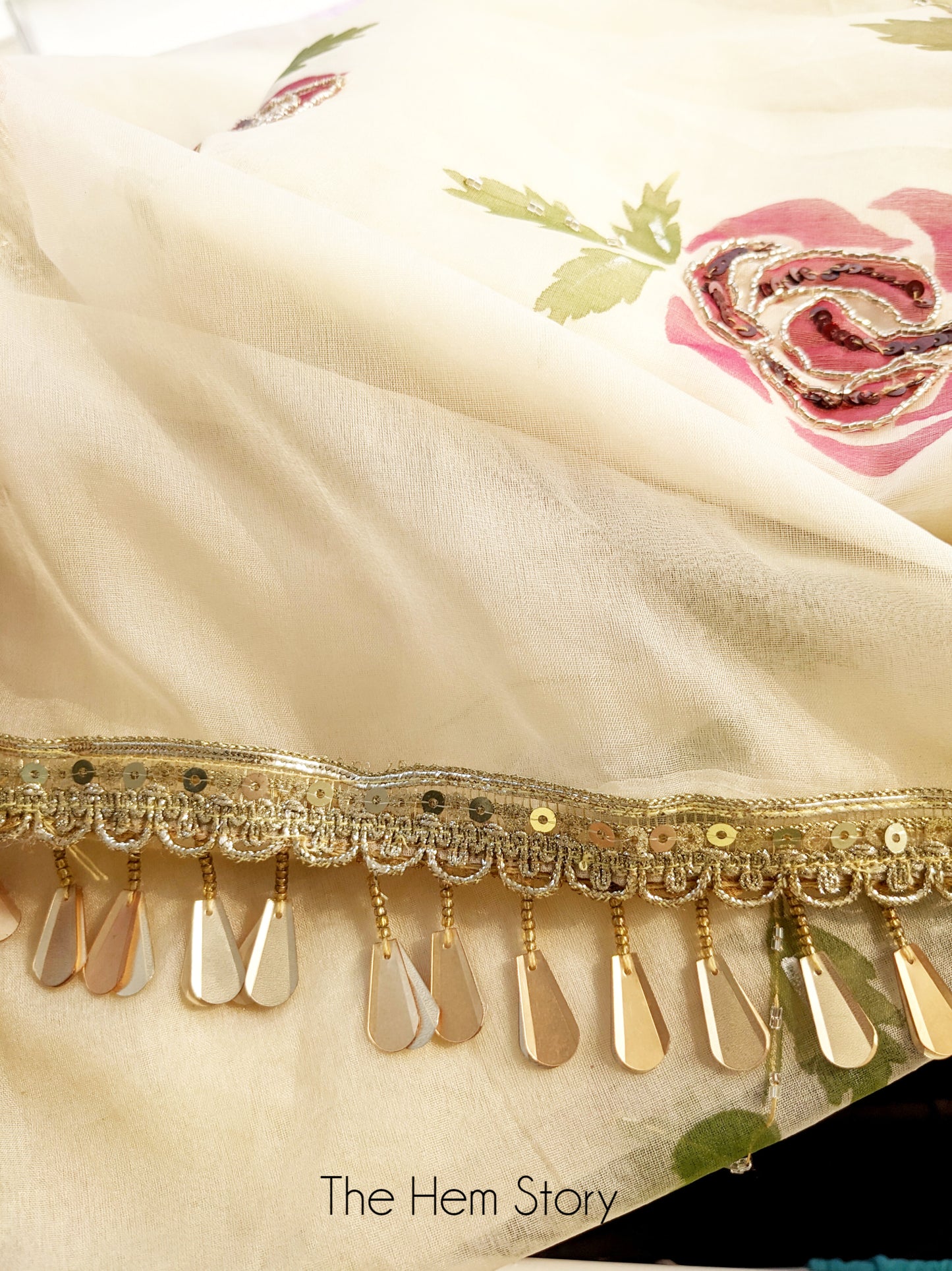 CHITRAKARI- Beige Handpainted Rose Organza Saree With Handwork Detailing