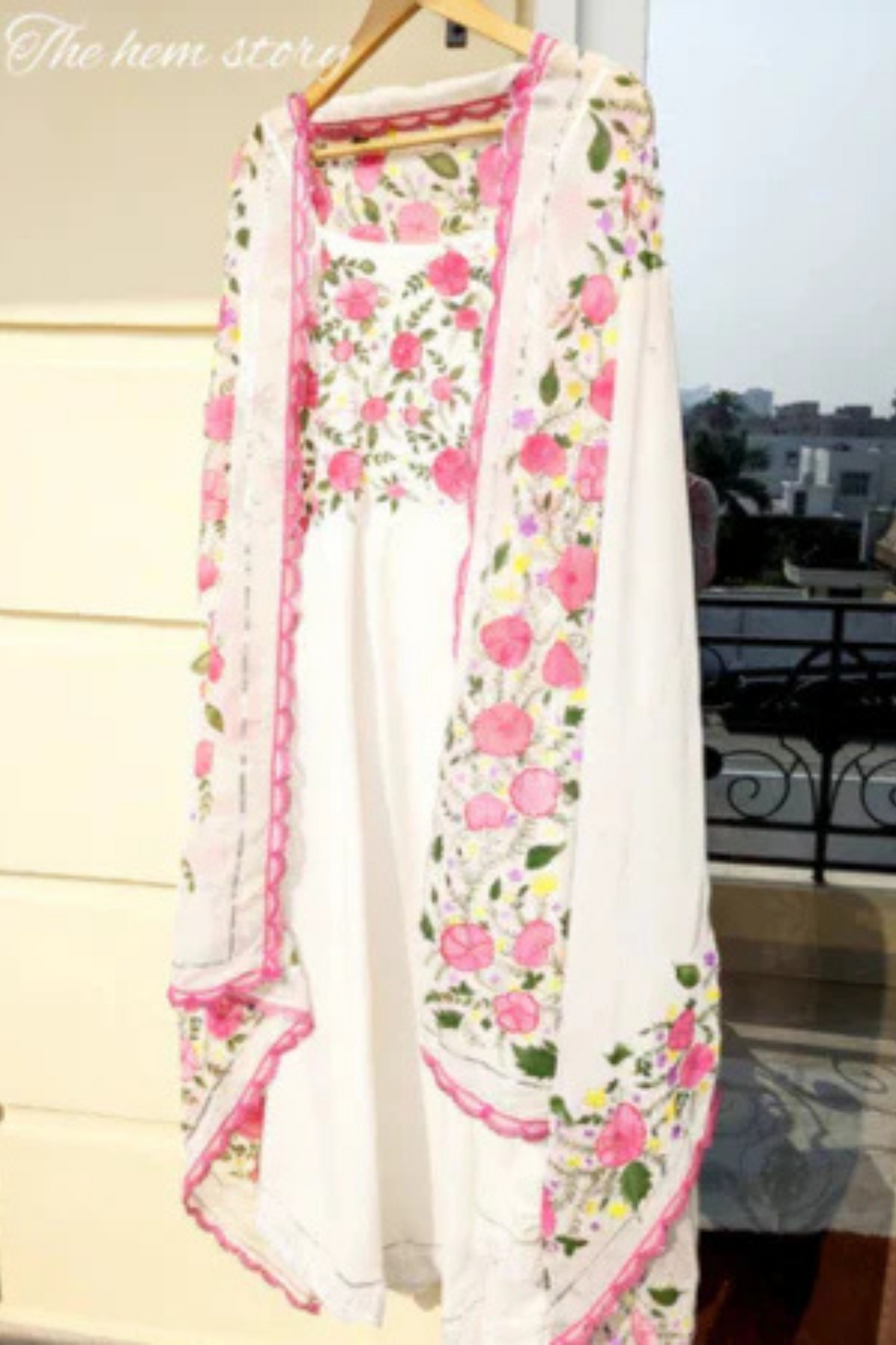 White hand-painted floral suit set